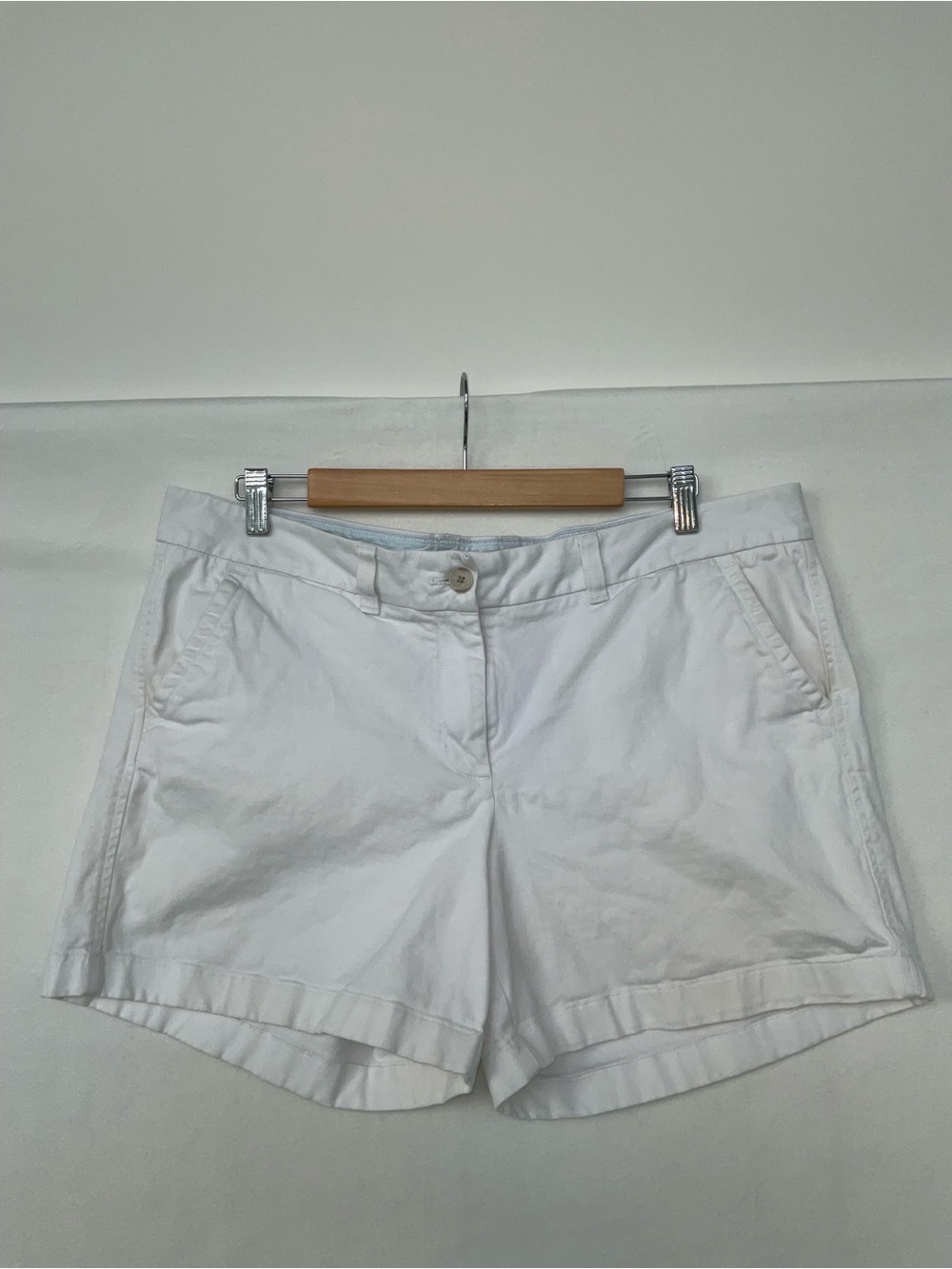 Southern Tide White Cotton Bermuda Shorts